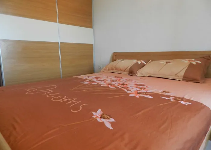 Eli لومباردا